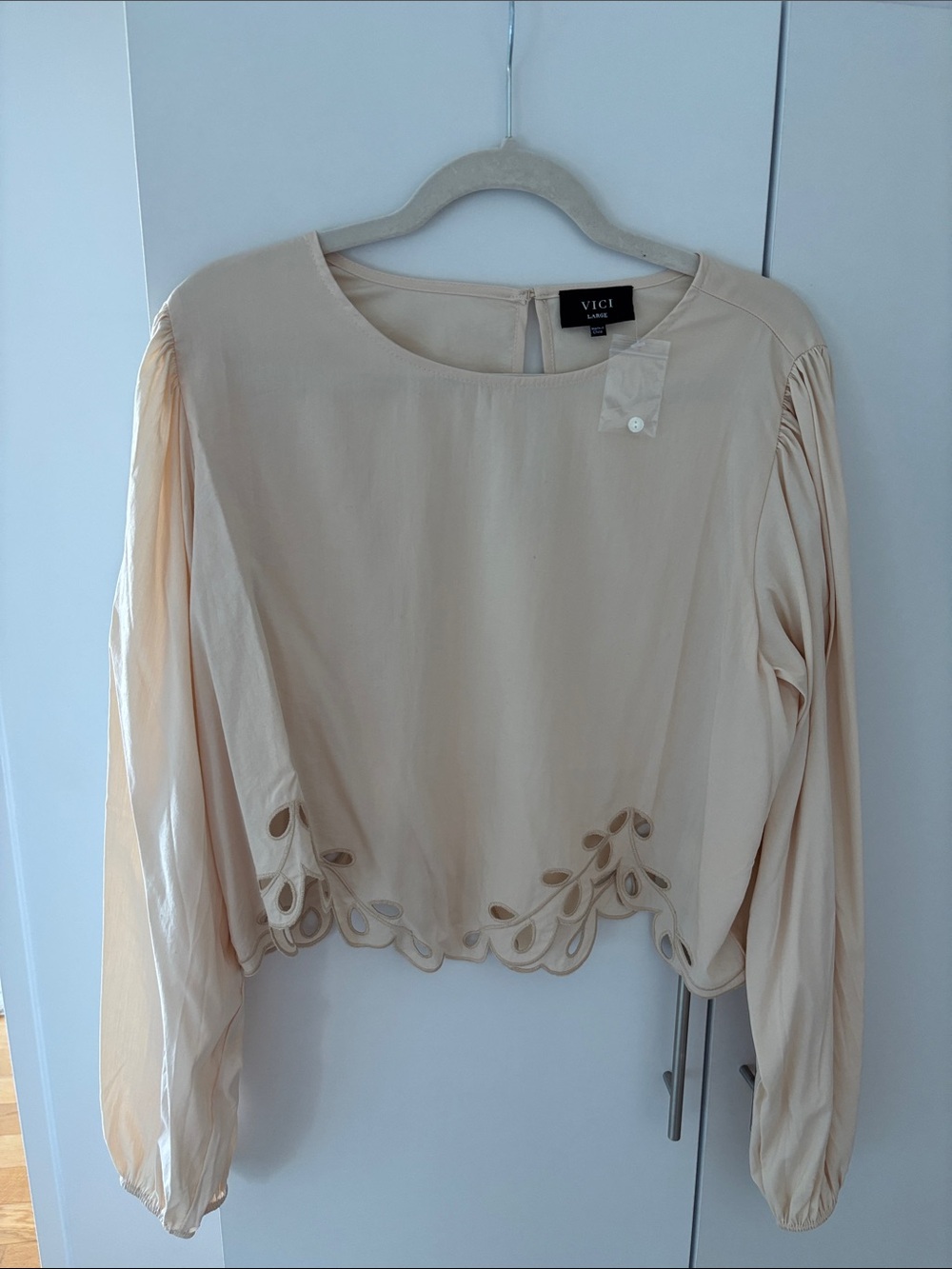 VICI Cream Scalloped Cutout Hem Long-Sleeve Blouse
